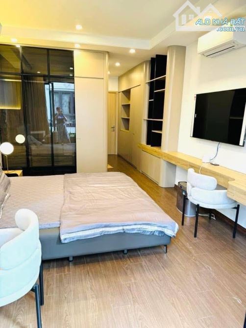 PHÂN LÔ VĨNH PHÚC, 6 TẦNG THANG MÁY OTO TRÁNH VỈA HÈ KINH DOANH, 52m MT 4m 22 Tỷ - 5