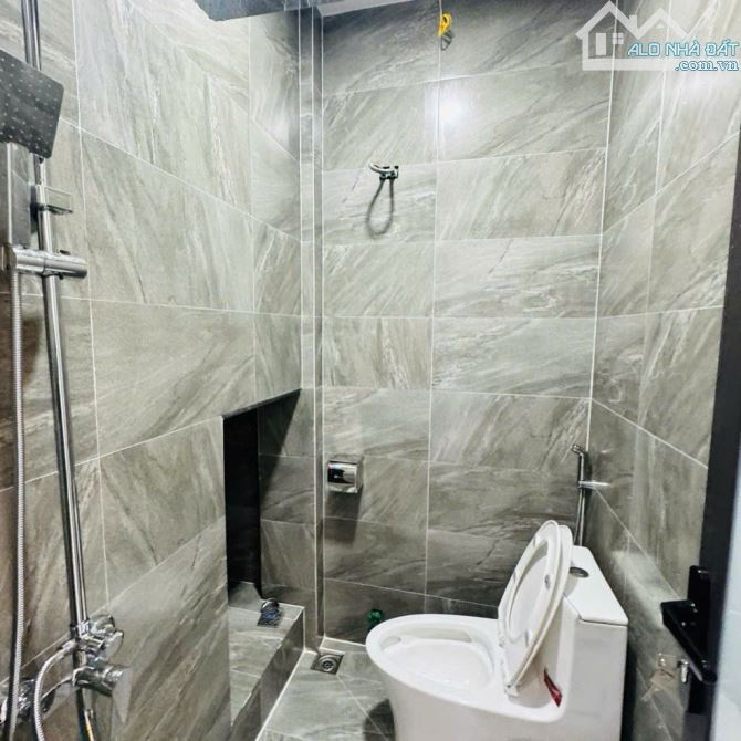 Bán nhà diện tích 65m2 3 tầng đường ô tô đặng Huy Trứ chỉ 2.95 tỉ - 5