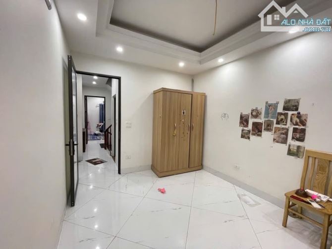 Cho thuê nhà Cự Khối, Long Biên 7.5 triệu, 46m, 4 tầng sát phố, full NT, Ô TÔ - 5