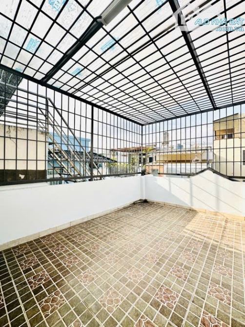 NGANG HƠN 5M OTO VÀO NHÀ 4 TẦNG BTCT - 5