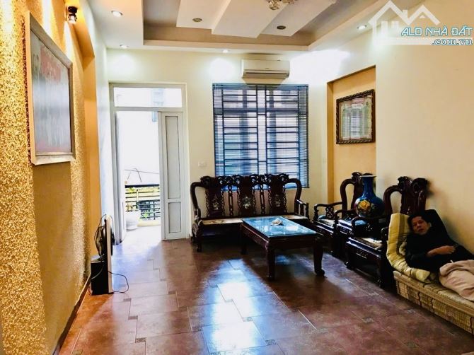BÁN NHÀ PHỐ GIÁP BÁT - GIẢI PHÓNG -  GẦN Ô TÔ TRÁNH - DT 88M x 4 TẦNG. GIÁ CHỈ 13.9 TỶ - 5