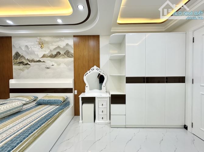 Bán nhà MTKD Phú nhuận - 4 tầng - 6,5 tỷ - 5