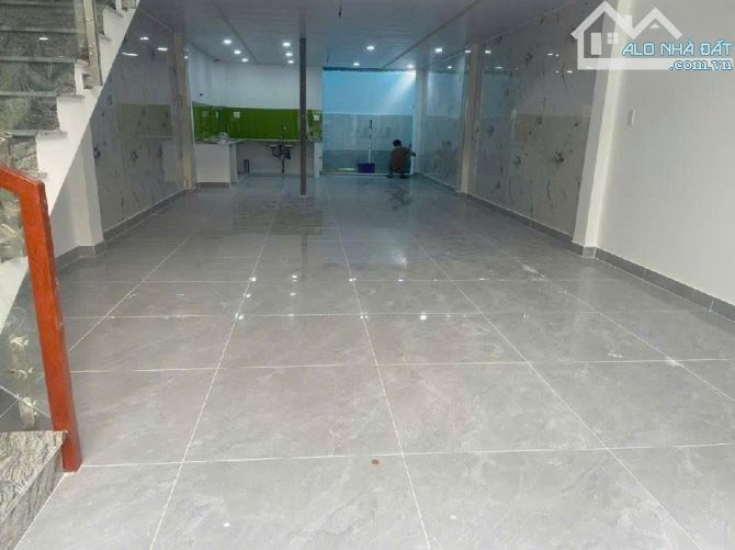 Nhà 2 tầng đường LÊ VĂN KHƯƠNG, phường HIỆP THÀNH, Q12, dt 86m2 (5mx17m) Đường 10m 💵 5,8T - 6