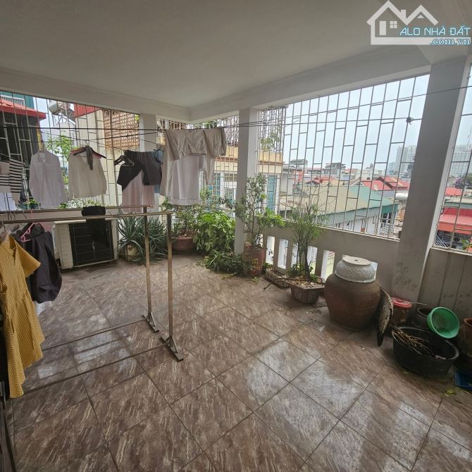 Nhỉnh 11 tỷ có ngay nhà lô góc, ô tô cạnh nhà, Mai Dịch, Cầu Giấy, DT 60m, 5 tầng, MT 6.4m - 6