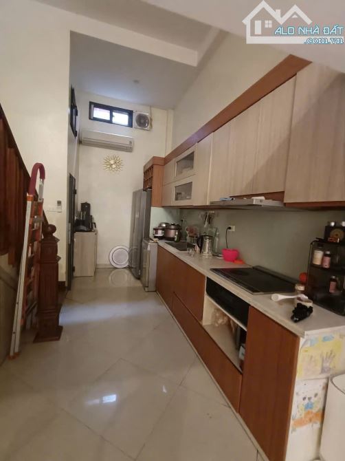 BÁN NHÀ HOÀNG HOA THÁM – LÔ GÓC – 42M² – 4 TẦNG – MẶT TIỀN 4.5M – 8.9 TỶ - 6