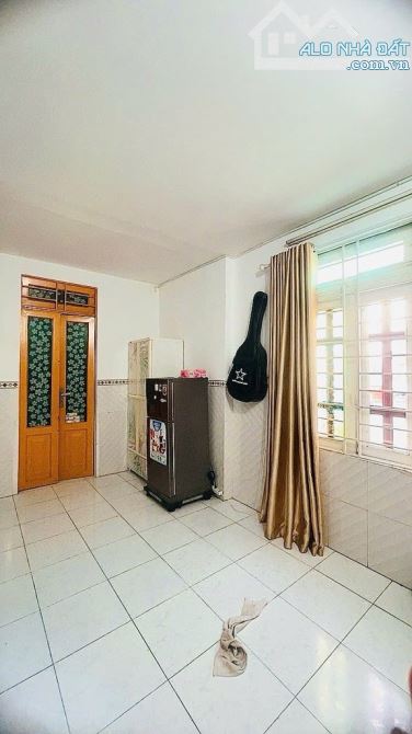 Nhà 3 tầng Mặt tiền đường TÂN CHÁNH HIỆP 26, phường TCH, Q12, dt 90m2 (5,9mx15m), 8,5Tỷ - 6