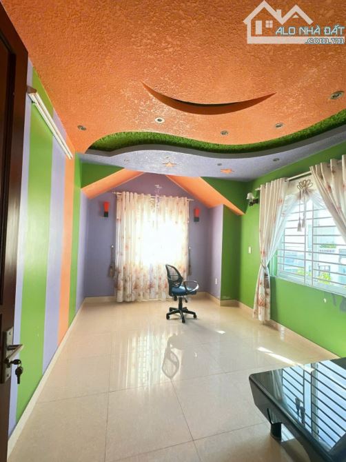 Chỉ 15,x TỶ: BÁN BIỆT THỰ 2 MẶT TIỀN ĐÀ NẴNG - Ngay NGÃ TƯ gần NGÔ QUYỀN: 8 x 20m - 3 TẦNG - 6