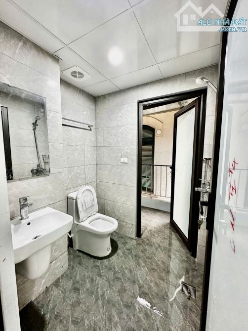 Cho Thuê CCMN Ngõ 401 Xuân Đỉnh Bắc Từ Liêm 30m2 Studio Ban Công Cửa Sổ Thang Máy Gần Chợ - 6