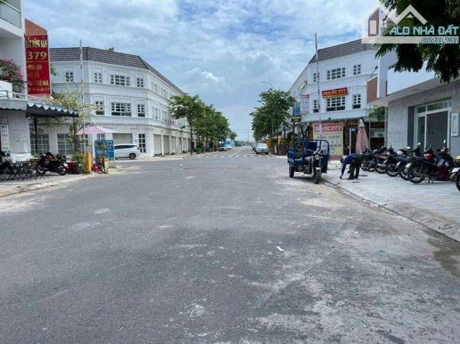 Không có lô thứ 2 !!! Lô 136m2 - 2 tỷ 6, ngay mt 25B TT Hiệp Phước, cửa ngõ sân bay LT - 4