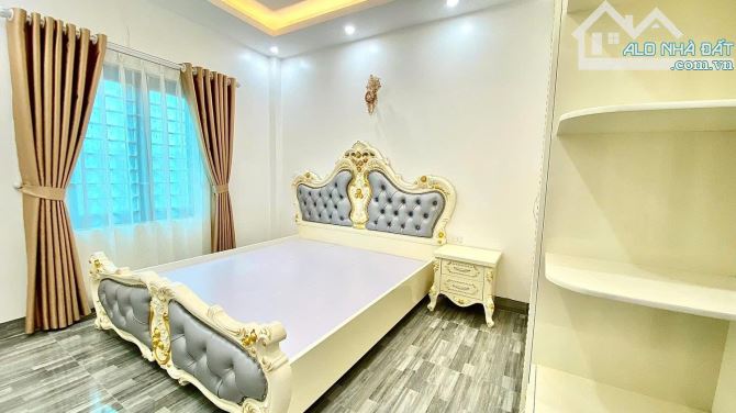 Minh Khai - Style tân cổ điển - 45M - Xây mới thang máy - Ngõ thông - Gần ô tô - Nhiều ngủ - 7