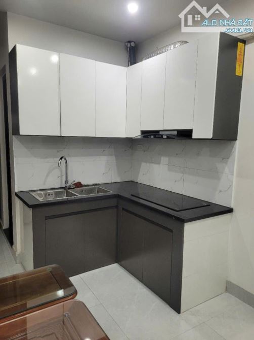 Nhà XINH phố ĐỨC GIANG 30m - MT 3,5m - giá 4,75 tỷ - 7