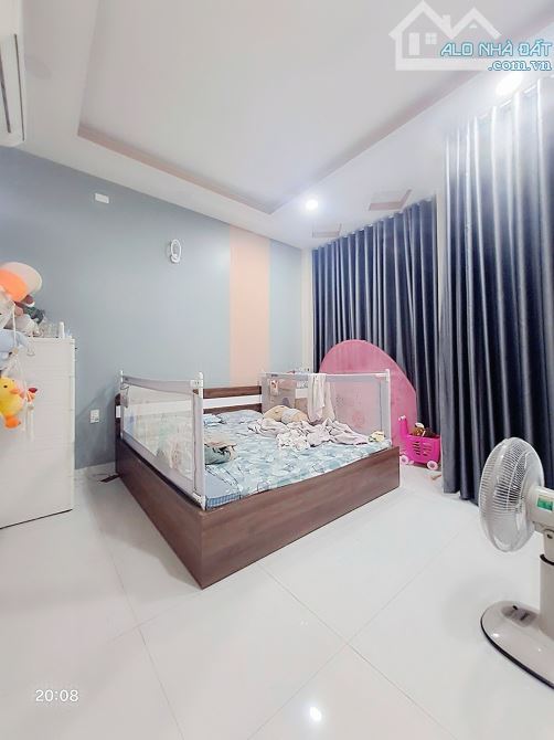 TÂN KỲ TÂN QUÝ - KHU PHÂN LÔ - HẺM ÔTÔ 7 CHỖ VÀO NHÀ - 51M2(4.1X12.5M) -3 TẦNG- 6,5 TỶ - 8