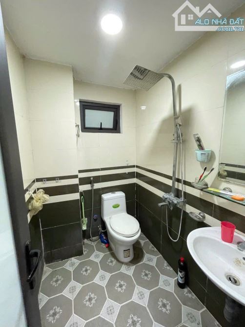 Cho thuê nhà Cự Khối, Long Biên 7.5 triệu, 46m, 4 tầng sát phố, full NT, Ô TÔ - 9