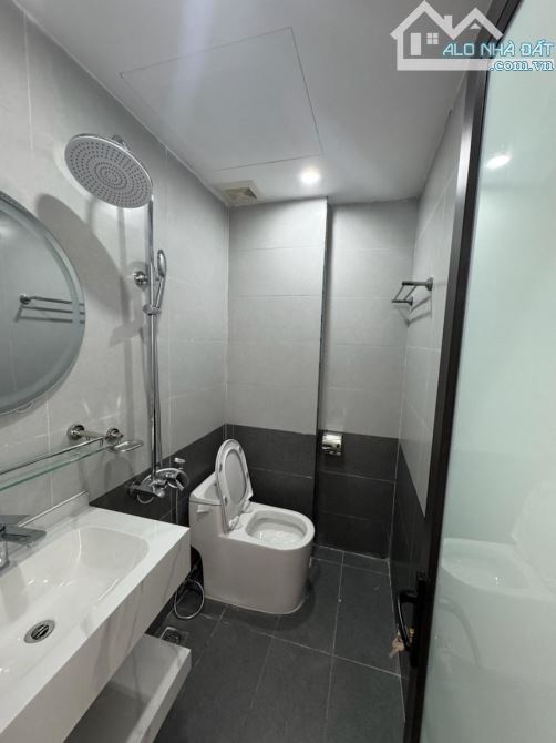 Lò Đúc nhà đẹp, 7 tầng , oto ngay cạnh. Tặng full nội thất - 9