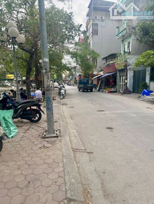 CHÍNH CHỦ TÔI BÁN NHÀ MẶT PHỐ THÀNH BẮC, BẮC NINH. 74/112M2 x 4 TẦNG, 8.9 TỶ - 9
