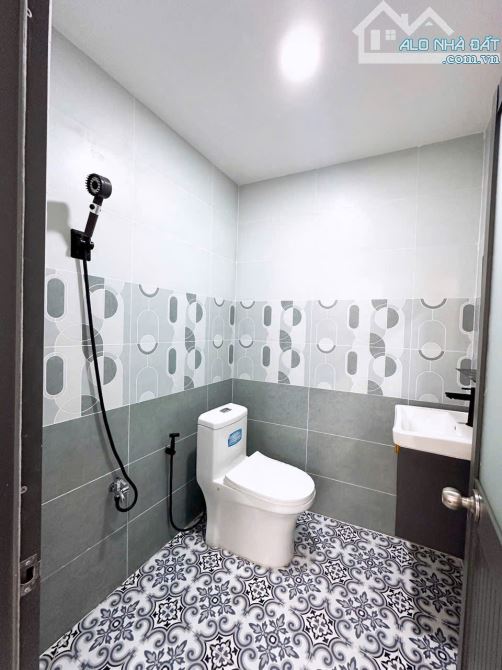 Nhà Cấp 4 Đẹp 6,5 x 15m. Full Nội Thất 3PN 2WC Ngay Ngã Ba Tân Kim. Sổ Hồng Riêng - 9