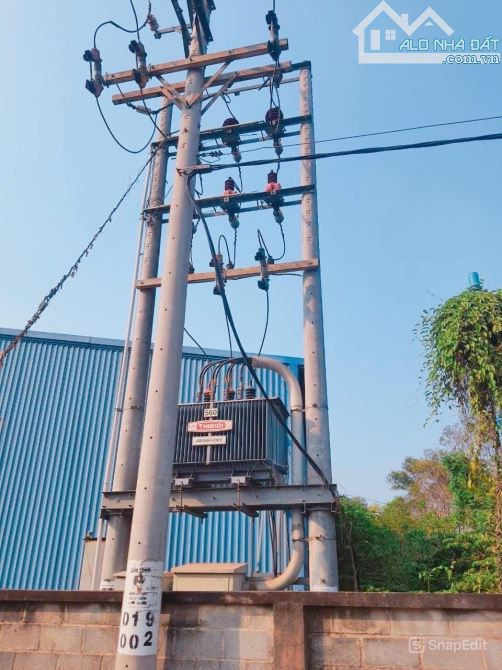 Bán nhà xưởng 8500m2 có doanh thu cho thuê, tại Thuận An, Bình Dương, giá 100 tỷ.