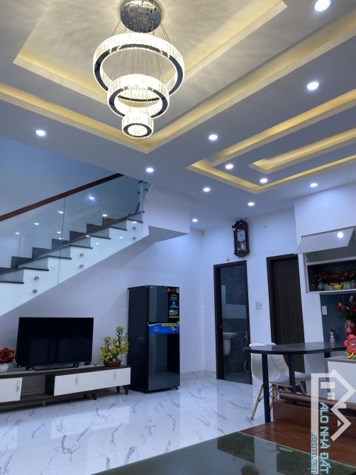 BÁN VILLA 2 MẶT TIỀN:574B-Bùi Thị Xuân-PTp.Huế. Ngang 15m.3TầngCao cấp Hai mặt tiền - 10