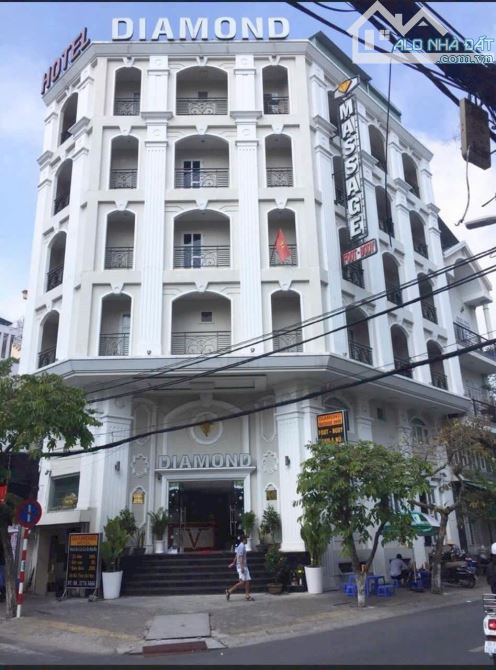 bán Khách sạn kinh doanh tốt góc 42 và 85 Phường Tân Quy Quận 7. hầm 5 tầng