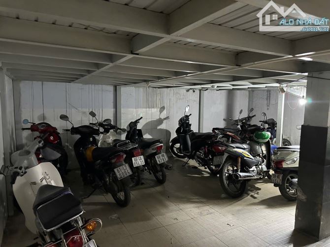 Bán 40 CHDV - Đường Lã Xuân Oai ngay chợ Tăng Nhơn Phú A Q9 - Thu nhập 140 triệu/tháng.