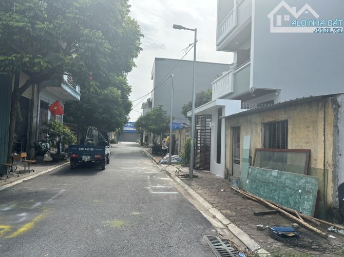 Siêu hiếm, bán đất tái định cư Kiêu Kỵ - Gia Lâm, 80m2, vỉa hè ô tô tải tránh nhau 8 tỷ