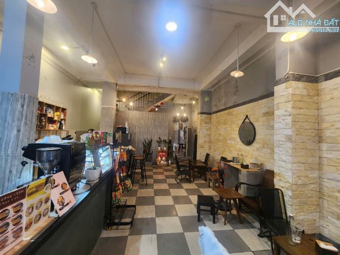 💥 BÁN NHÀ 3 TẦNG KIỆT Ô TÔ – 185M² SAU MẶT TIỀN LÊ DUẨN – VỊ TRÍ KINH DOANH BUÔN BÁN SẦM