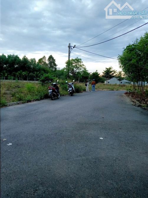 Lô đất 773m2 thổ cư. Ngay KDC, ngang 14m dài 61m, An Viễn, Trảng Bom. 2.55 tỷ