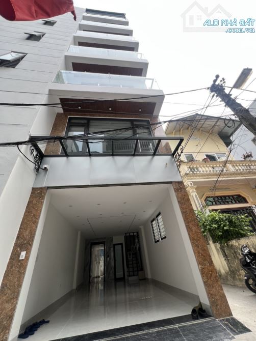 Bán nhà Bát khối 41m2 xây 7 tầng - thang máy gara ôtô 7 chỗ, nhà mới full nội thất