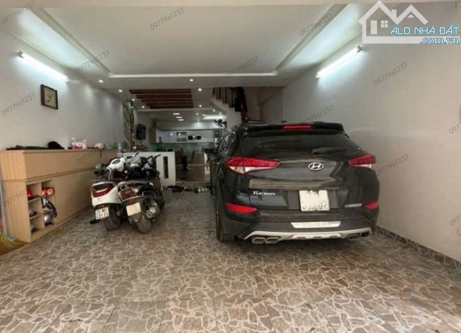 BÁN NHÀ PHỐ NGHĨA ĐÔ 61m2 × 5T .PHÂN LÔ 2 Ô TÔ TRÁNH TRƯỚC NHÀ - GẦN KHU BIỆT THỰ