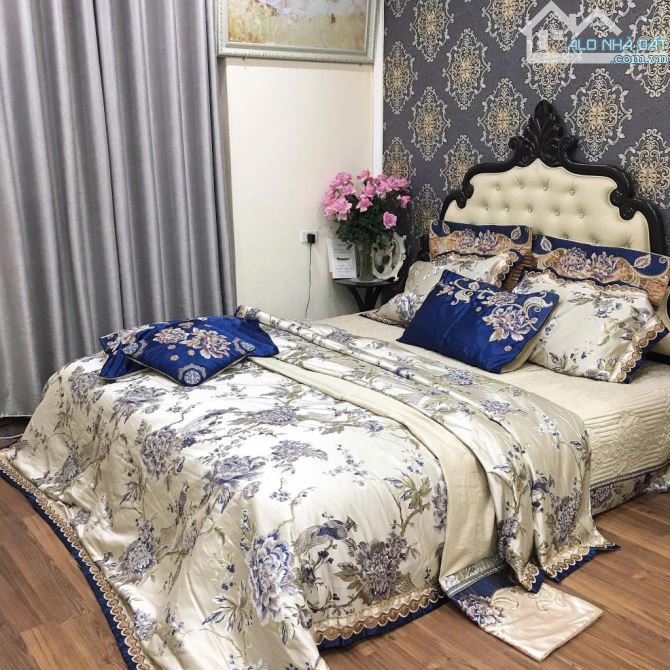 Phố Hoa Lâm 44m 6 Tầng, Lô góc, Ô tô thông chỉ 8tỷ3