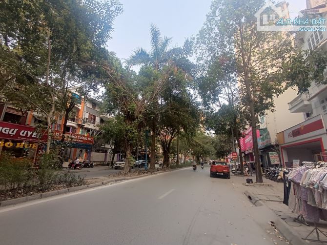 BIỆT THỰ MẶT PHỐ HẠNH HOA, KĐT XA LA, HÀ ĐÔNG, 120M,5 TẦNG,MT8M, 2 MẶT TIỀN, KINH DOANH