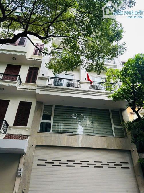 SIÊU HIẾM - DUY NHẤT BÁN NHÀ PHỐ NGUYỄN VĂN NGỌC - LIỄU GIAI - 80M2 - 5 TẦNG THANG MÁY