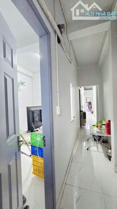 Mặt tiền kinh doanh Phước Bình, 3 tầng, 108m², cách Đỗ Xuân Hợp chỉ 50m, giá chỉ 10.9 tỷ
