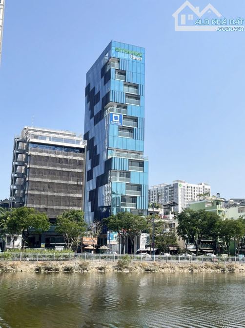 BUILDING 2 Hầm 16 Tầng View Sông và Q.1, mặt tiền Bến Vân Đồn, Quận 4, 13x36m, HĐT 2.6 Tỷ