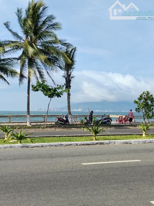 ⸻  SIÊU PHẨM MẶT TIỀN BIỂN NGUYỄN TẤT THÀNH – LÔ ĐẤT VÀNG NGANG 10M – GIÁ CHỈ 24.3 TỶ
