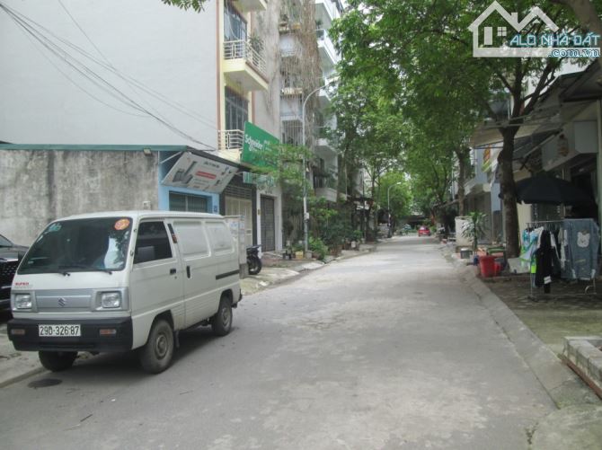 Bán đất DV Đồng Đế, La Dương cạnh An Vượng Villa, AEON Mall 50m2 chỉ 11.x tỷ.