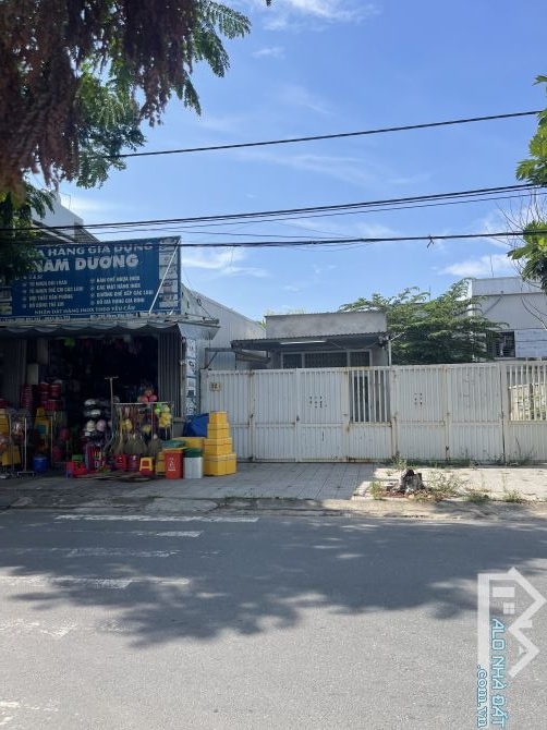 Cần bán gấp 1 cặp đất đẹp Phan Văn Đáng, đối diện chợ Hoà Châu
