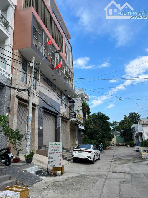 Bán nhà 80m2, gần An Dương Vương, Nguyễn Quý Yêm, 2 tầng chỉ 7.8 tỷ