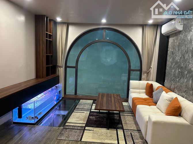 Chính chủ bán nhà 8 tầng Miếu Đầm, thang máy, 8m ra đường ô tô tránh, đầy đủ nội thất sịn