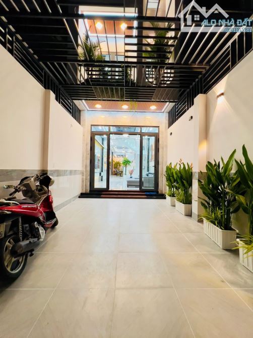 Bán gấp căn nhà chính chủ cho thuê 24 triệu/tháng tại Lý Chiêu Hoàng, P.10, Q.6, 85m2/3tỷ7