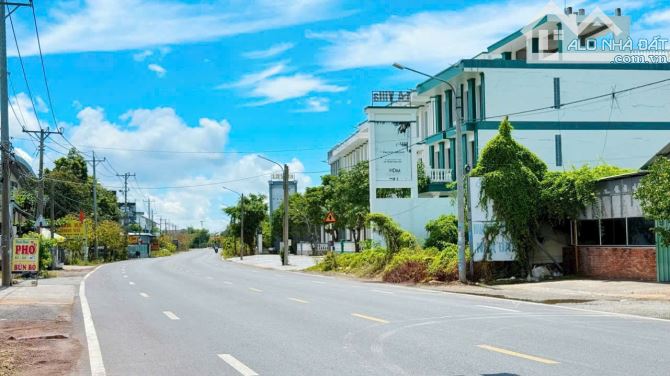 MẶT TIỀN ĐƯỜNG VEN BIỂN - CÁCH BÃI TẮM LỘC AN CHỈ 2KM  🌈DT 1021M2