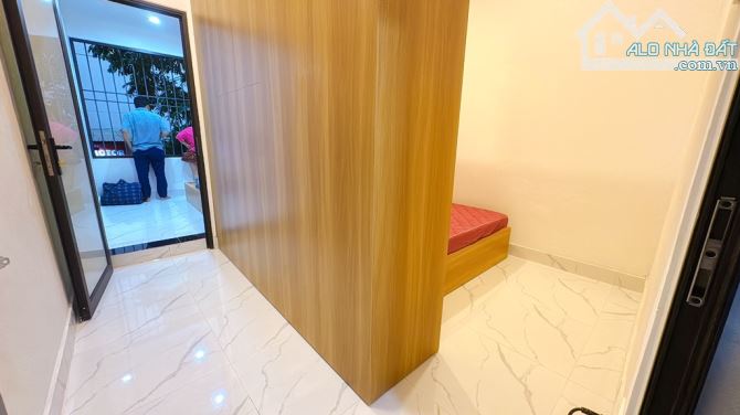 Bán căn hộ tập thể2 ngủsử dụng 68m2, có sổ đỏ tại Nguyễn Khánh Toàn, Cầu Giấy - 10