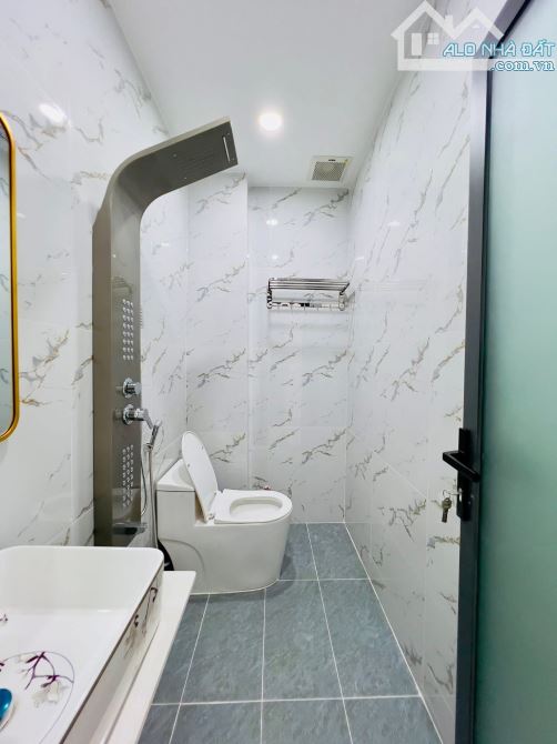 Bán gấp căn nhà chính chủ cho thuê 24 triệu/tháng tại Lý Chiêu Hoàng, P.10, Q.6, 85m2/3tỷ7 - 11