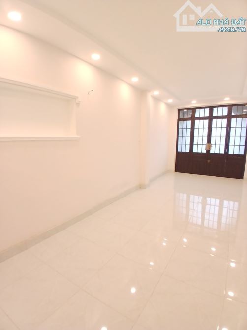 HXH Trần Hưng Đạo, 4 tầng, 76m2, tầm 15 tỷ, trung tâm Quận 1. - 1