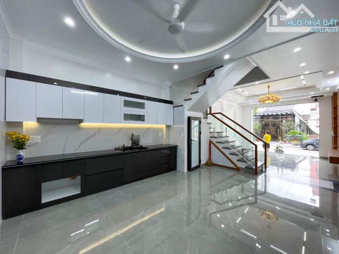Nhà 4 tầng xây mới TĐC Sao Sáng tuyến 2 Ngô Gia Tự - 55m2 - Đường 12m - 1
