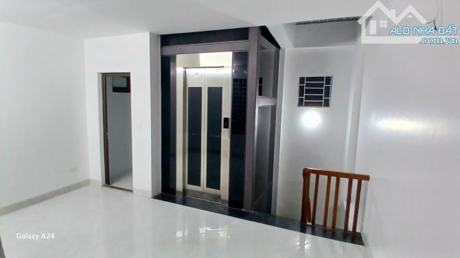Nhà Đẹp Cổ Nhuế - Phạm Văn Đồng-35 M x 6 TẦng - Thang Máy- Căn Góc - 1