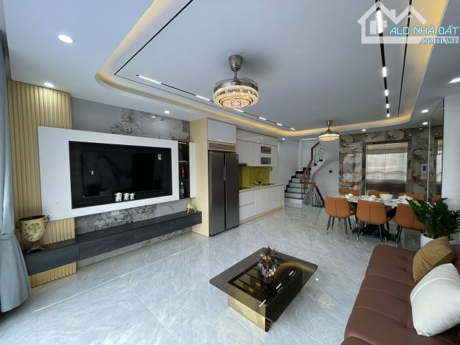 Cần bán nhà 6T Thang máy, Ngọc Thụy, Long Biên, 50m2, GARA Ô TÔ, 13,9 tỷ - 1