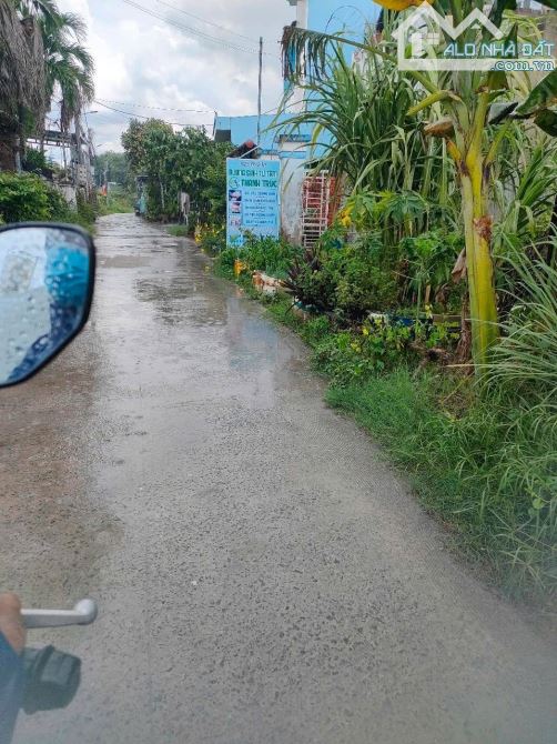 BÁN LÔ ĐẤT XÂY TRỌ 315M2- GẦN TRUNG TÂM THỊ TRẤN ĐỨC HÒA -LONG AN - 1