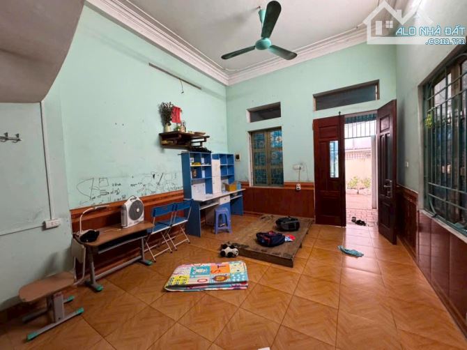 BÁN ĐẤT TẶNG NHÀ TÀM XÁ ĐÔNG ANH  VỊ TRÍ SIÊU ĐẸP NGÕ NÔNG ÔTÔ THÔNG VÀO NHÀ SÁT ĐƯỜNG QL5 - 1