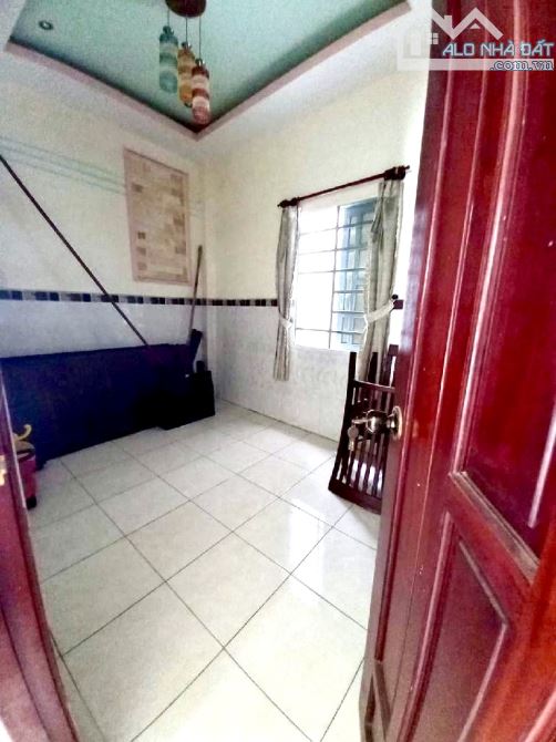 NHÀ NGANG 8M ĐẸP THOÁNG KHU DÂN TRÍ TỐT CHỈ 5.0TỶ - 1